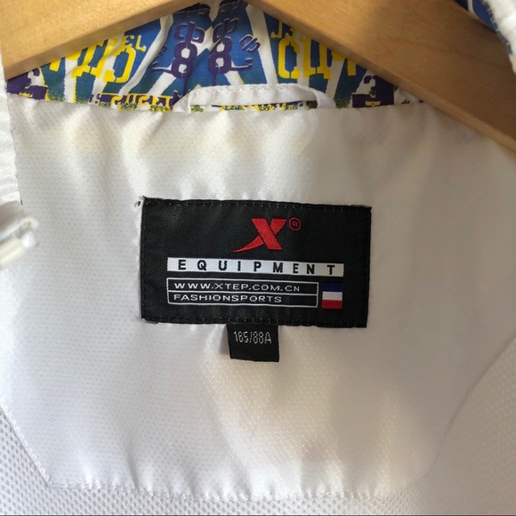 Equipment sporty white bomber jacket size M - Picture 9 of 11